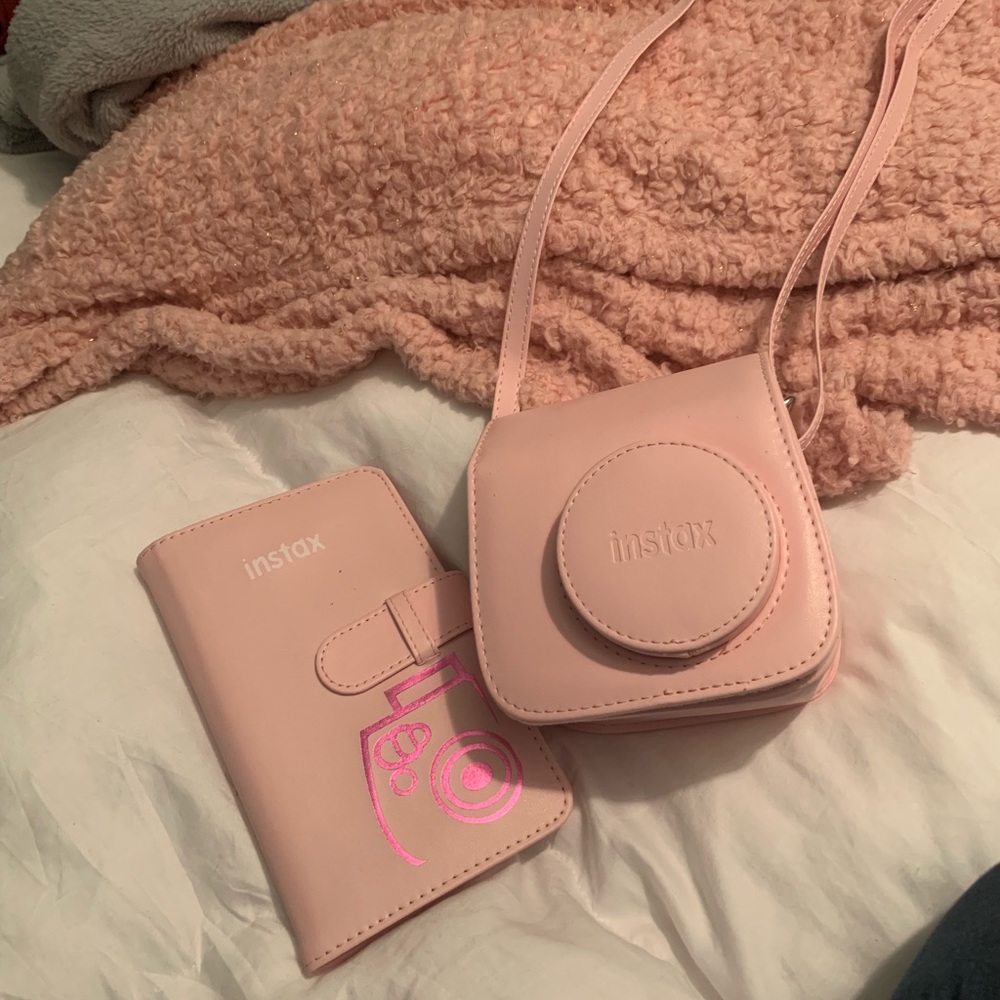 Polaroid 7S CASE with a photo album :)